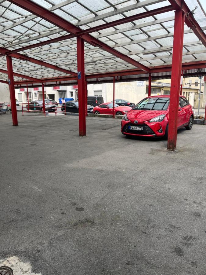 Hipokratios 3 Zimmer Mit Gemeinschaft Wc Fuerth Exterior foto