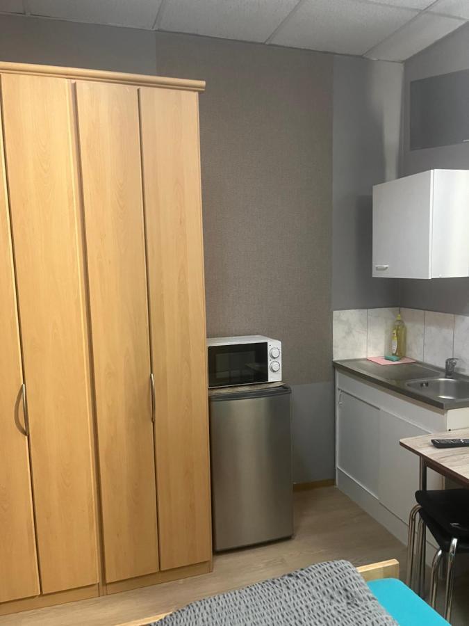 Hipokratios 3 Zimmer Mit Gemeinschaft Wc Fuerth Exterior foto